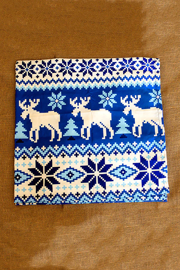 Blue Christmas Pattern Tapestry - Image 3